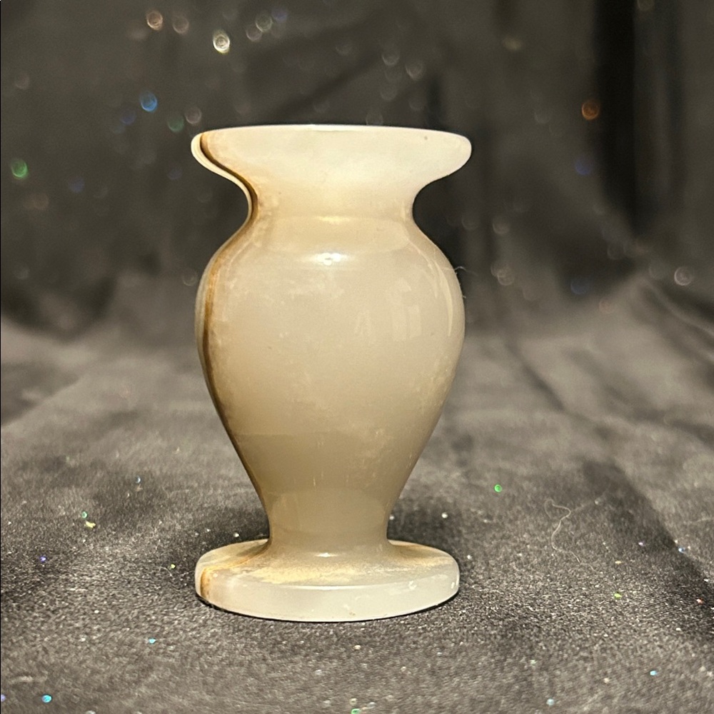 Vintage Onyx Marble Carved Natural Stone MINI Vase - Picture 2 of 9
